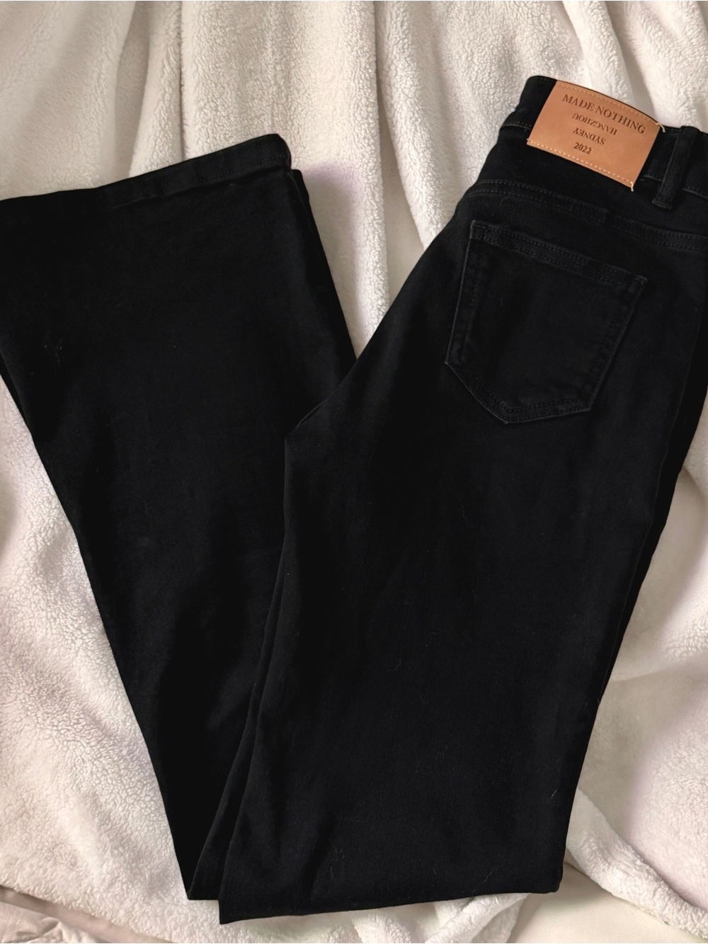 MadeNothing black mid-raise flared jeans Size 26